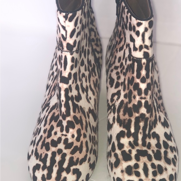 AEROSOLES CLAYTON BOOTIE - Picture 4 of 9